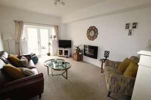 Living Room- click for photo gallery